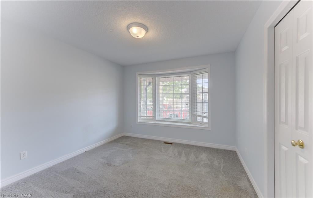 25 Bankside Drive 2