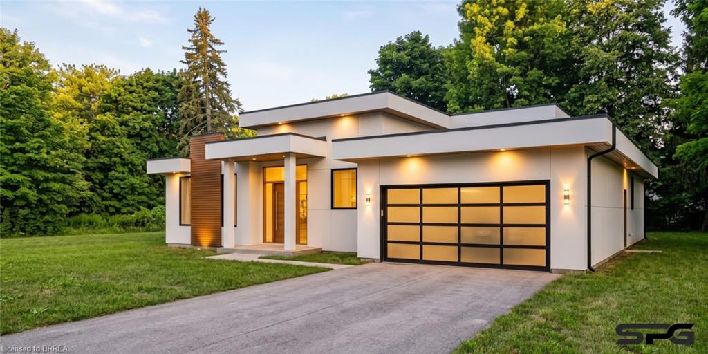 3 Lakeside Lane
