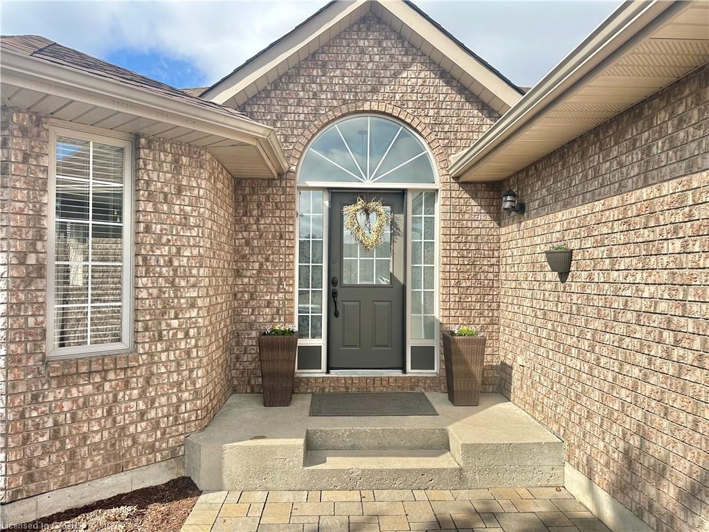 7 Spruce Grove Court
