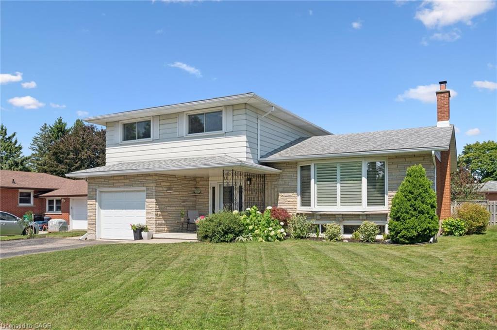 18 Strathcona Crescent
