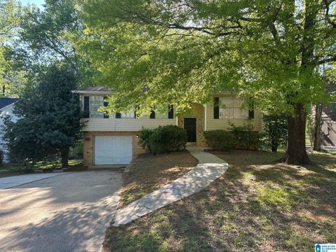 2612 Shoemaker Drive, Birmingham, AL 35235 - MLS#: 21416241