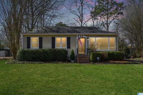 616 Hoadley Drive, Birmingham, AL 35213 - MLS#: 21409770