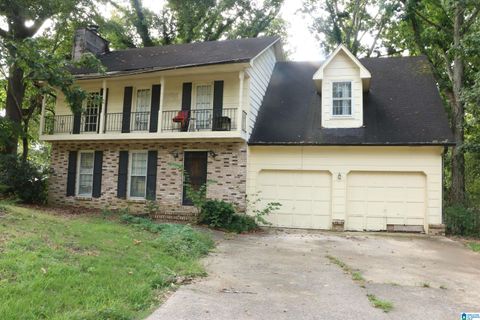705 NW 26th Court, Center Point, AL 35215 - MLS#: 21364790