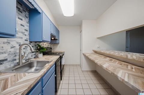 413 Skyview Drive Unit B, Birmingham, AL 35209 - MLS#: 21405073