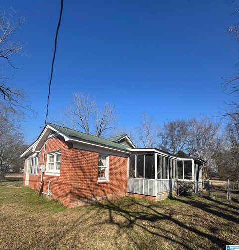 401 17th Street N, Clanton, AL 35045 - MLS#: 21410318