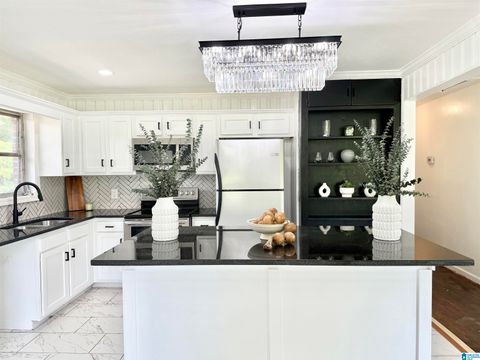 1015 Forest Circle, Hueytown, AL 35023 - MLS#: 21418347
