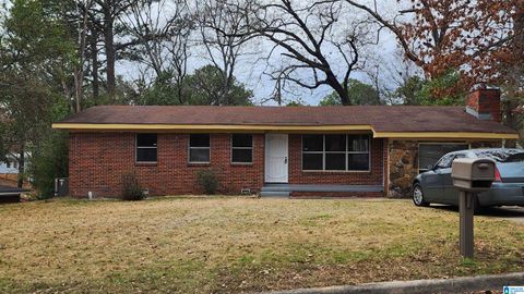 712 Oakland Drive, Fairfield, AL 35064 - MLS#: 21409796