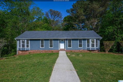 3713 5th Street NE, Center Point, AL 35215 - MLS#: 21415405