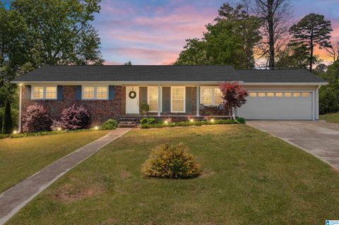 2556 Fleetway Drive, Vestavia Hills, AL 35226 - MLS#: 21416449