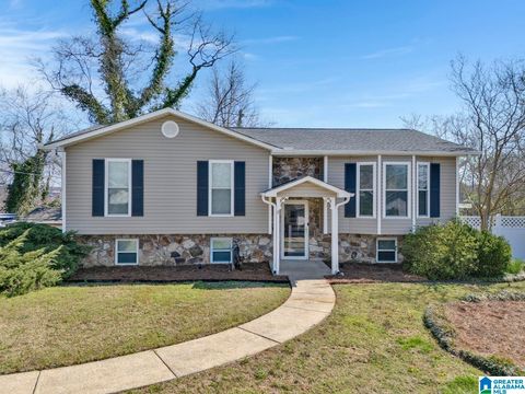 733 Darlene Drive, Fultondale, AL 35217 - MLS#: 21412539