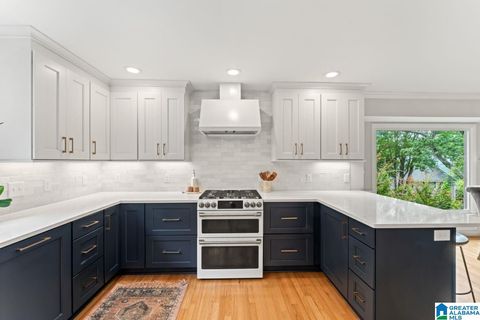 2571 Foothills Drive, Hoover, AL 35226 - MLS#: 21391119