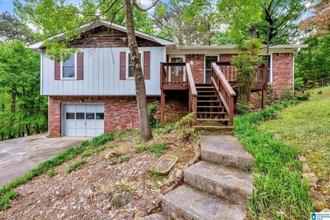 501 Hillsboro Road, Hueytown, AL 35023 - MLS#: 21417020