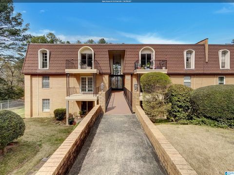 161 Old Montgomery Highway Unit B, Homewood, AL 35216 - MLS#: 21411919