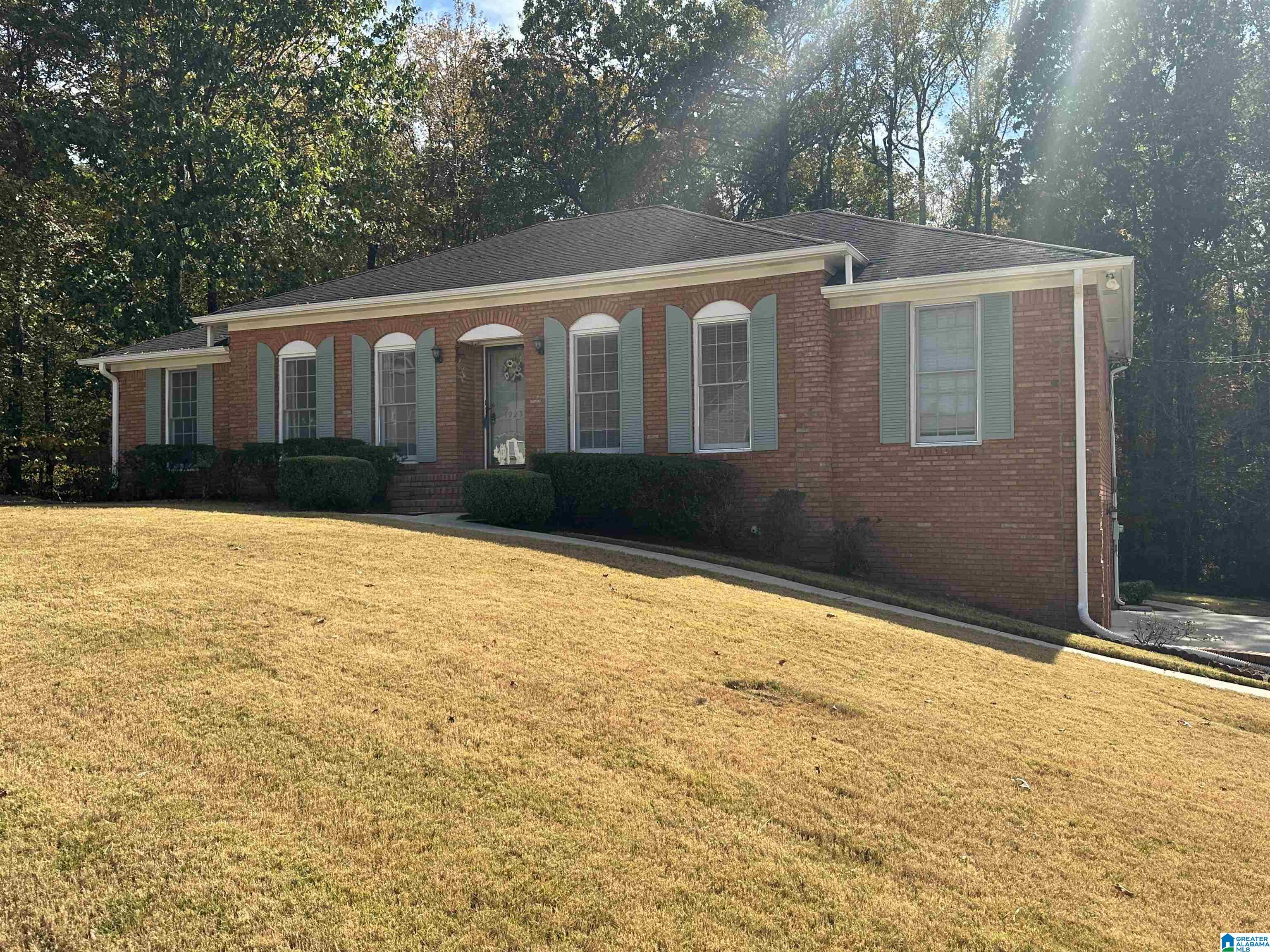 1925 Winewood Road, Birmingham, AL 35215 MLS 1337634 Listing Information Greater Alabama MLS
