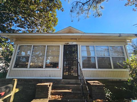 619 Bell Avenue, Tarrant, AL 35217 - MLS#: 21401869