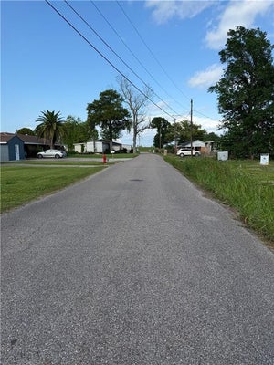 171 NICHOLAS STREET, HAHNVILLE, LA 70057 - Image 0750ebbe21b7ea596605fa5b0342c1a3/4019806648