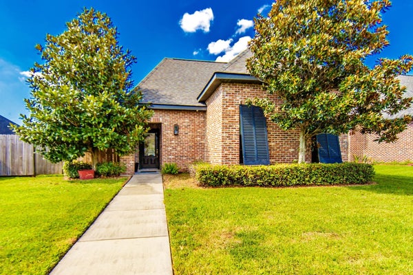 386 SHOAL DR, HOUMA, LA 70360 - Image 081be8c10d33cafa40d1bf17ea034bce/1164329980