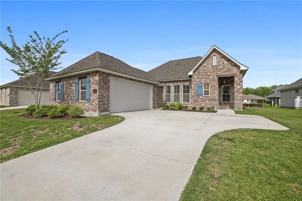 21497 BLUE FIN DR, SPRINGFIELD, LA 70462 - Image 2ea7ac0b3c38ee7a7afa14cd6a7a542a/4190311729