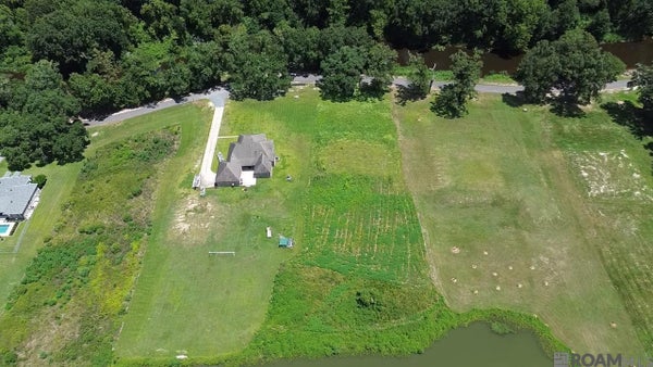 8573 NEW RIVER RD, SAINT AMANT, LA 70774 - Image 2eab3d9b7ef6f6fa838b06bafacb1f57/3975238384