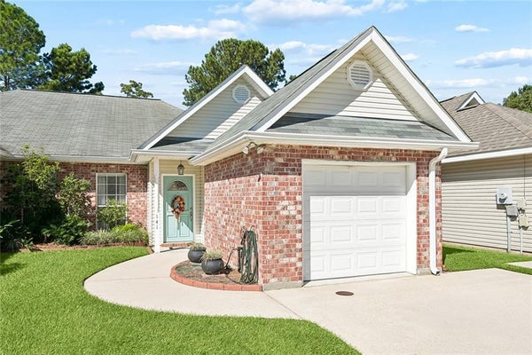 141 EMERALD PINES CT, MANDEVILLE, LA 70448 - Image 32109e36957f4d7ffadfab9c07feb43a/4205013657