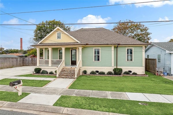 2500 CULOTTA ST, CHALMETTE, LA 70043 - Image 55c33be2da3d71cfa998bc518ef0b2c8/1252372678