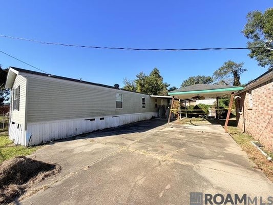 901 S GEORGE AVE, GONZALES, LA 70737 - Image 71b3326f83c8a2eb7f8e15c5244b9232/2359412499