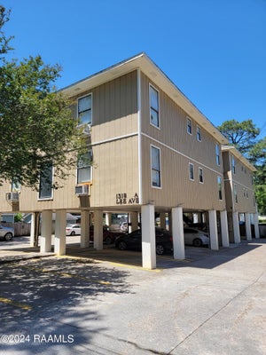 1318 LEE AVE, LAFAYETTE, LA 70506 - Image 8337b0a6979e14bbc8e6aa2155a9d520/884790100