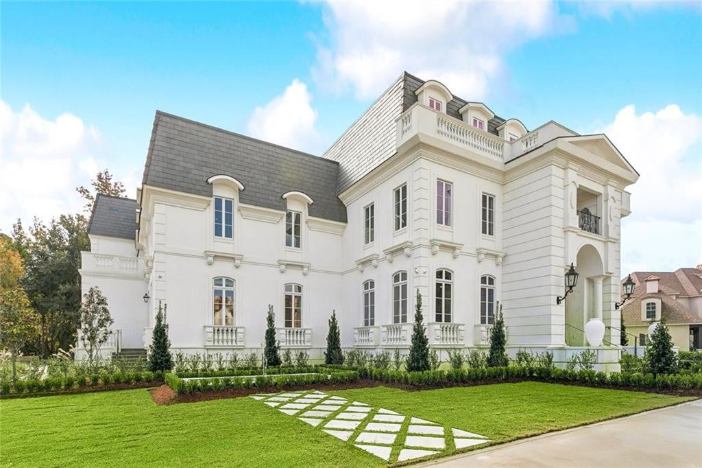 60 PRESERVE Lane
