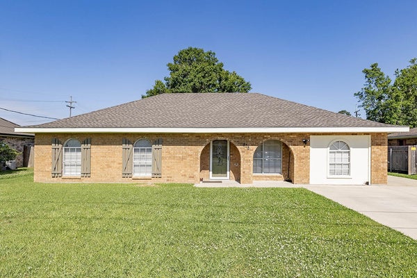 818 OAK LN, THIBODAUX, LA 70301 - Image 85db52b91b943bdb157ed8cdf2bc8321/4089813212