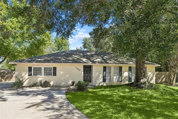 1342 GREENLAWN DR, SLIDELL, LA 70460 - Image 9c8ab3491c8d4260d3616f7ddd641703/3917100951