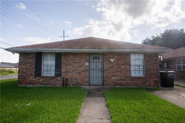 7700 ARCADIA LN, NEW ORLEANS, LA 70128 - Image a62a2c91693caaed4ff8f7cc7063b9e4/1340360321