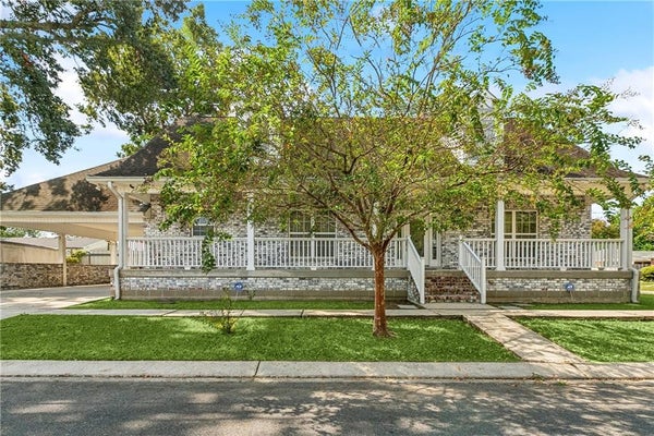 614 W JOSEPHINE ST, CHALMETTE, LA 70043 - Image ad8baffe132fd7768f96aff43fa1e04a/3418436402