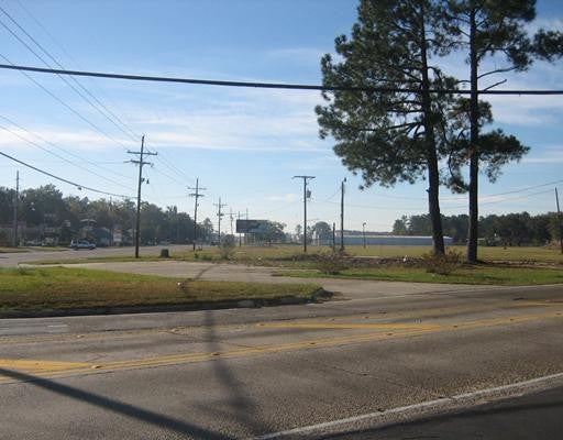 200 S MORRISON Boulevard