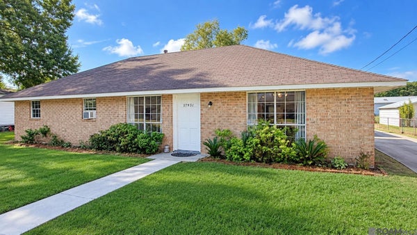 57931 BORRUANO DR, PLAQUEMINE, LA 70764 - Image bf42e672b2e3b76abddf657bd2c008d2/804344461