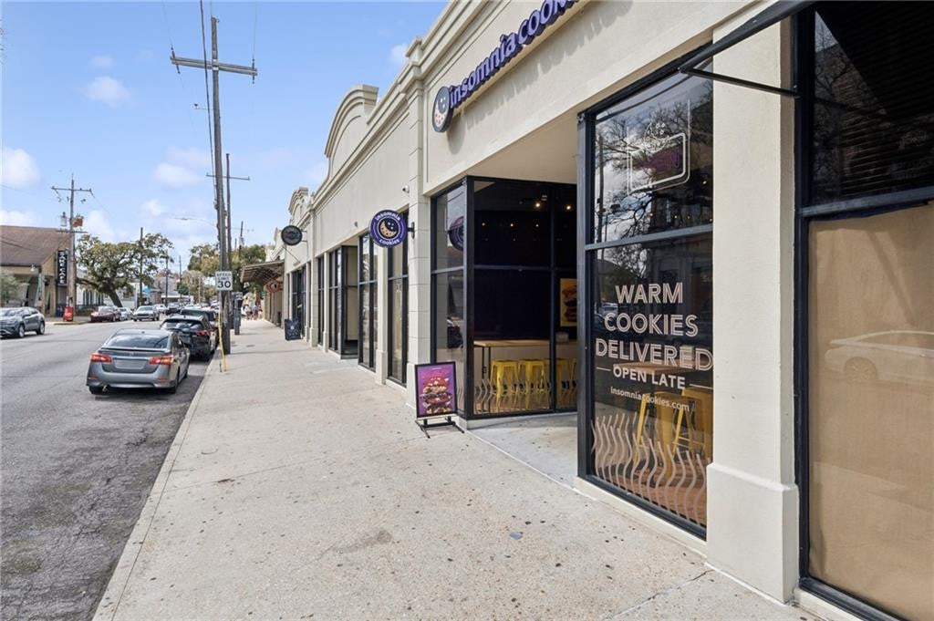 2801 MAGAZINE Street