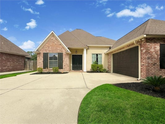 145 CYPRESS LAKES DR, SLIDELL, LA 70458 - Image c6afafae52985ee2e05e2bb31d190f39/370229096