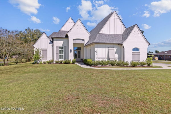 136 ROBICHEAUX RD, BROUSSARD, LA 70518 - Image ce73cb78e2685b6ca2a6f58f5dc77366/2494423813