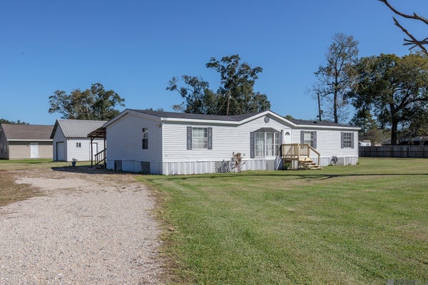 41260 COURTNEY RD, GONZALES, LA 70737 - Image cedea20a4aa9ffb04d99c966e5c294d2/2994544608