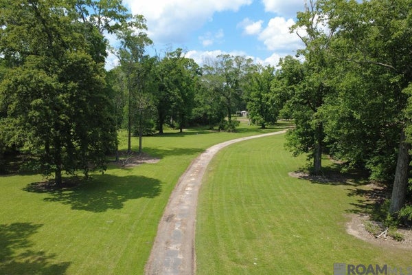 10717 MCCULLOUGH RD, ZACHARY, LA 70791 - Image d3f0ec1d5333fae7b4faa94eec066dcb/3669808566
