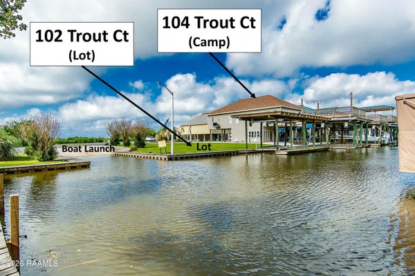 102-104 TROUT CT (CAMP & LOT) CT, DULAC, LA 70353 - Image d9e227db4300a1d3880aad64a5946543/1714740867