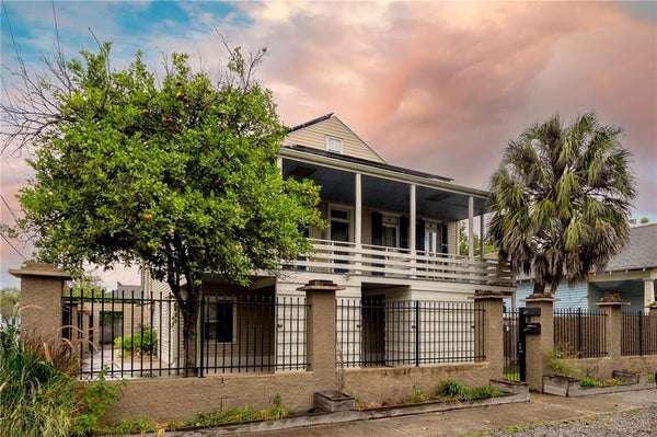 1702 DANTE ST, NEW ORLEANS, LA 70118 - Image def13d41f3025dfd3836aae28fcf0198/3699430449