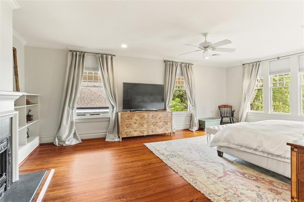 5829 Hurst St, New Orleans, LA, 70115, USA, 6 Bedrooms Bedrooms, ,5 BathroomsBathrooms,Residential,Active,5829 Hurst St,2560004