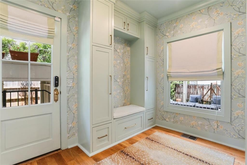 5829 Hurst St, New Orleans, LA, 70115, USA, 6 Bedrooms Bedrooms, ,5 BathroomsBathrooms,Residential,Active,5829 Hurst St,2560004