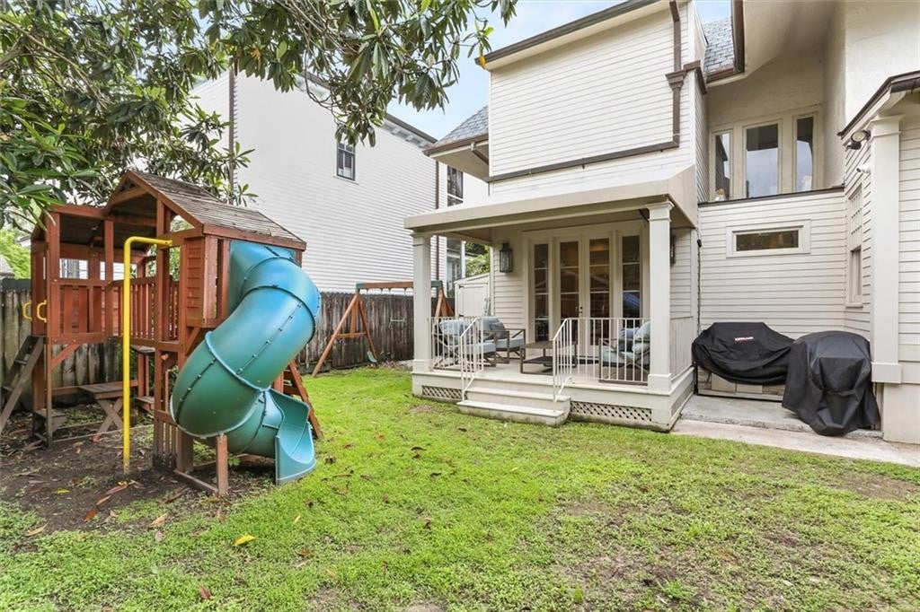 5829 Hurst St, New Orleans, LA, 70115, USA, 6 Bedrooms Bedrooms, ,5 BathroomsBathrooms,Residential,Active,5829 Hurst St,2560004