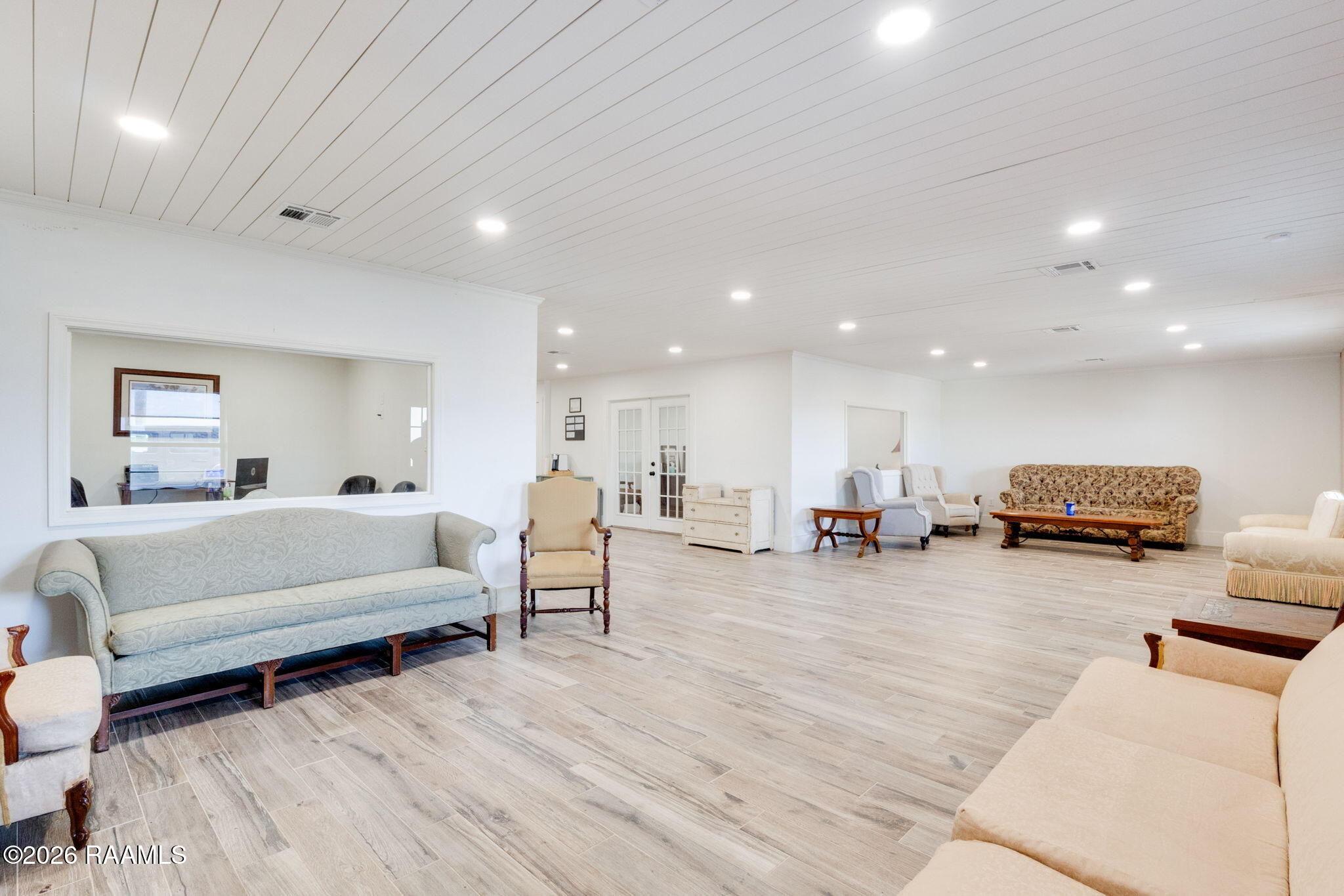 8509 Egan Highway