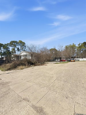 8231 NED AVE, BATON ROUGE, LA 70820 - Image e6c032c1fac88fe59778762b2b05a80a/2927490988