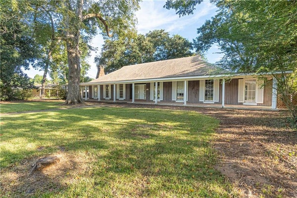3806 PECAN DR, ALEXANDRIA, LA 71302 - Image eaa8cd23e91830a4ef41e6d944f49b79/2946145278