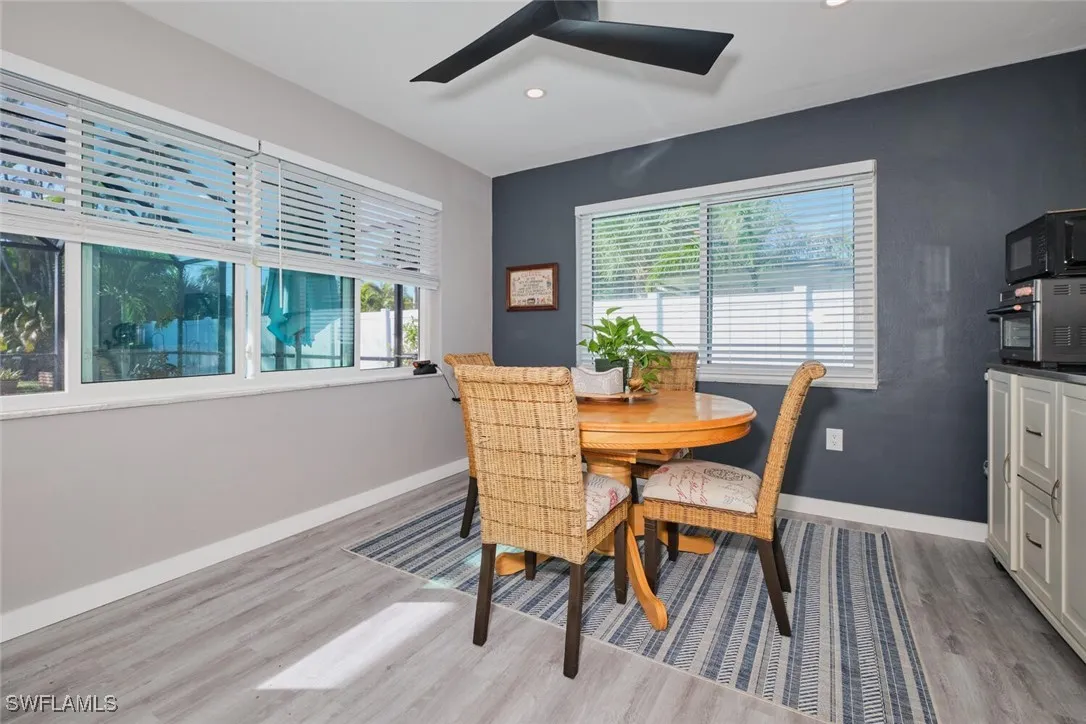 Fort Myers, Florida 33919, United States, 3 Bedrooms Bedrooms, ,2 BathroomsBathrooms,Residential,Active,28611