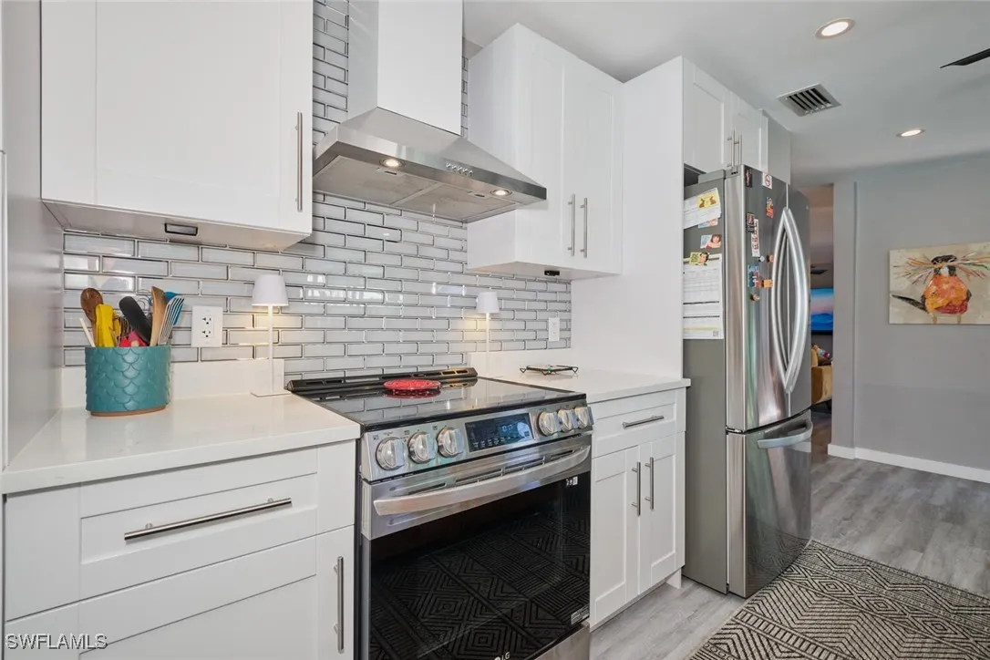 Fort Myers, Florida 33919, United States, 3 Bedrooms Bedrooms, ,2 BathroomsBathrooms,Residential,Active,28611