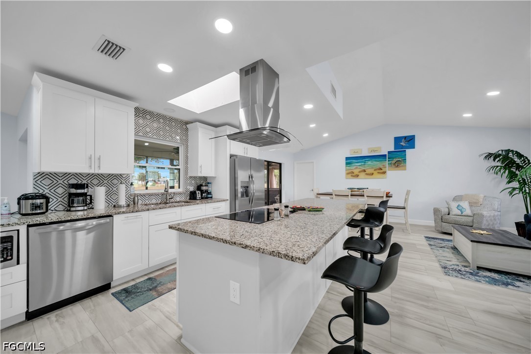 299 Rotonda Circle